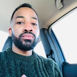 Meet your Posher, Bee